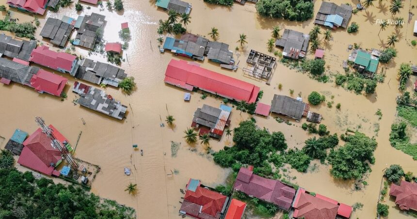 DPWH chief orders swift completion of stalled dike projects in Bulacan 1