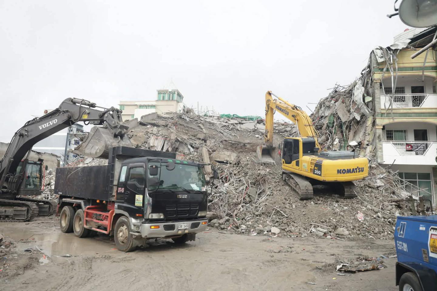 Death toll from the Angeles City building collapse rises to 27 as recovery operations continue and authorities investigate possible safety violations.